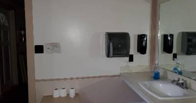 Dining Hall - Bathroom